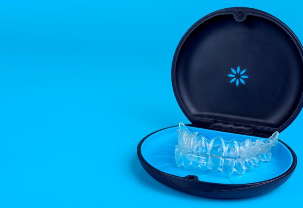 How Invisalign Aligners Facilitate Simultaneous Cosmetic Dental Procedures During Orthodontic Correction